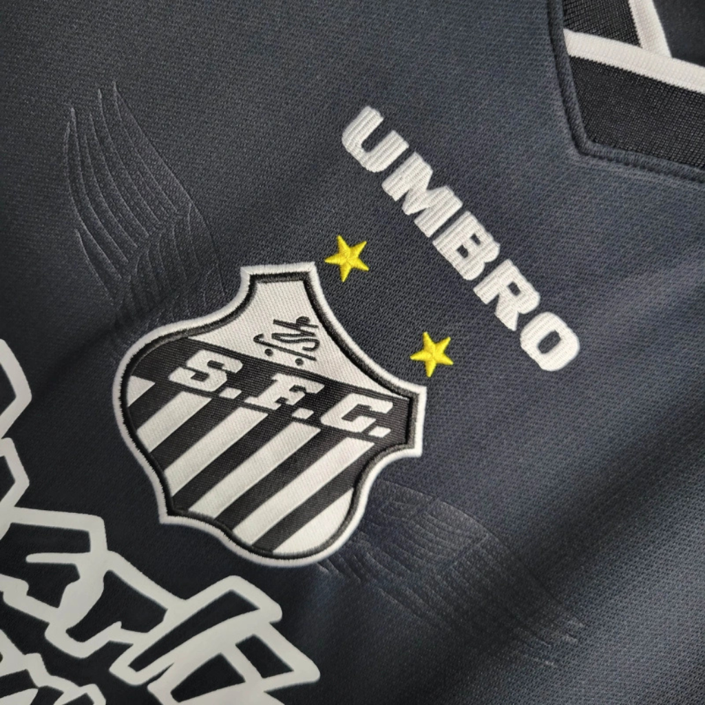 Camisa Santos Ed. Especial Charlie Brown Jr. Preta 22/23 - Torcedor - Central das Camisas