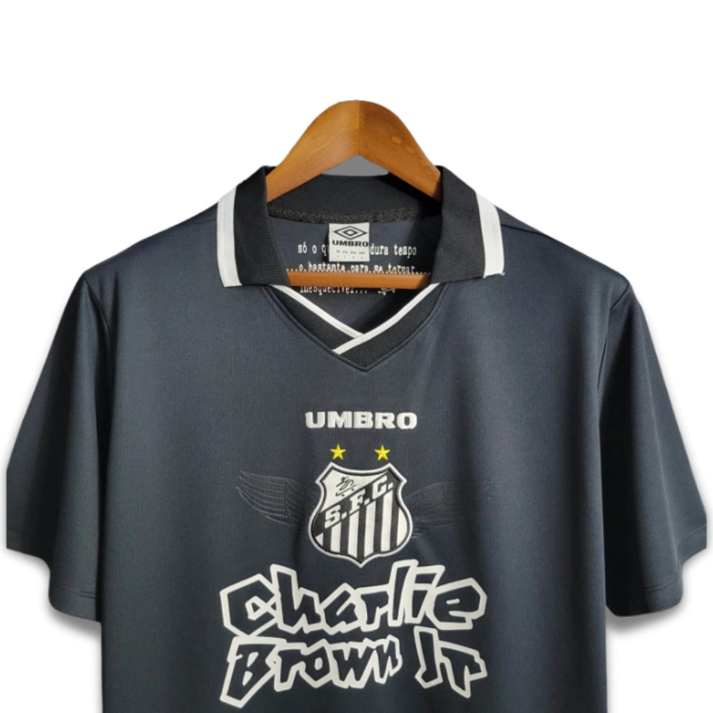 Camisa Santos Ed. Especial Charlie Brown Jr. Preta 22/23 - Torcedor - Central das Camisas
