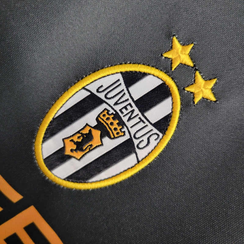 Camisa Juventus Visitante 01/02 - Retrô - Central das Camisas