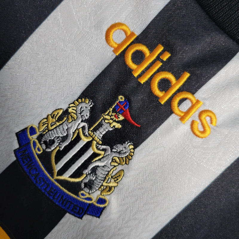 Camisa Newcastle United Titular 95/97 - Retrô - Central das Camisas