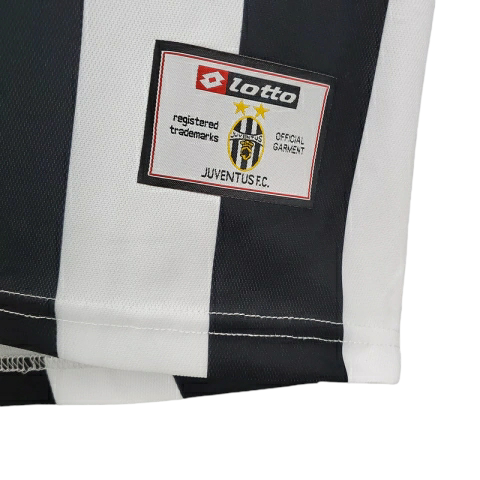 Camisa Juventus Titular 01/02 - Retrô - Central das Camisas