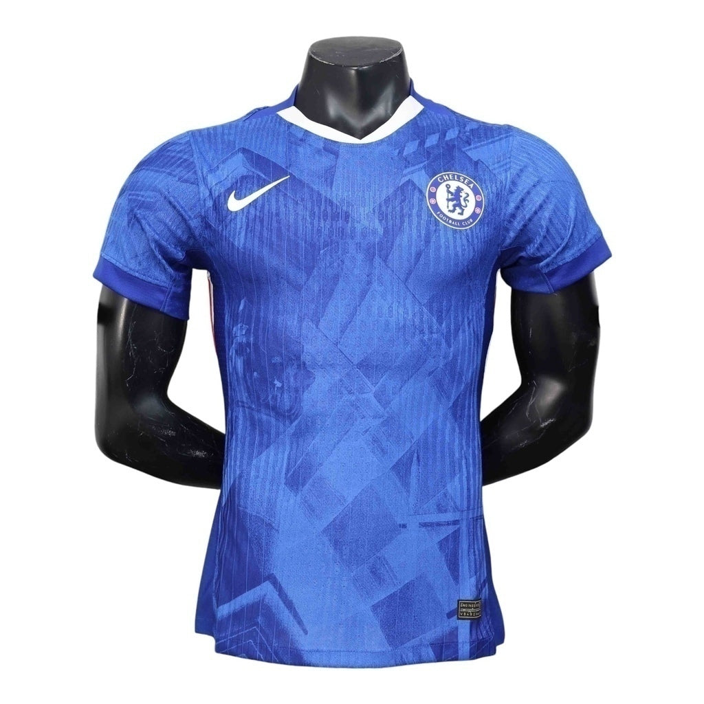 Camisa Inspirada Chelsea Titular 25/26 - Jogador Central das Camisas