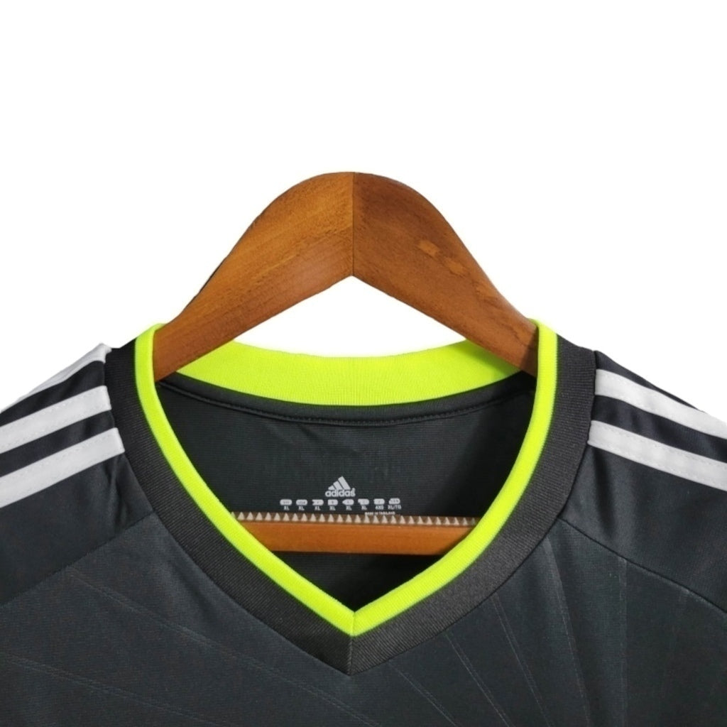 Camisa Real Madrid Visitante 10/11 - Retrô - Central das Camisas