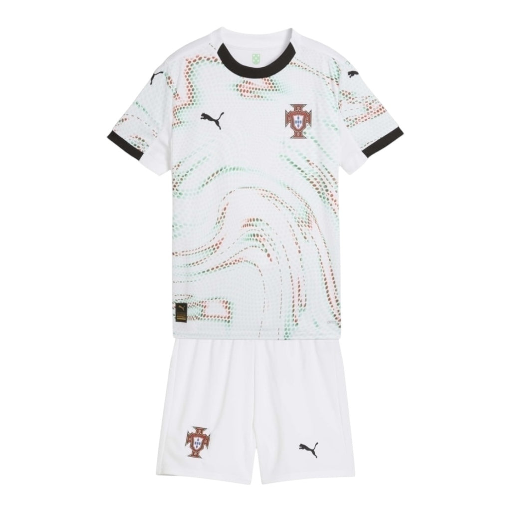 Kit Infantil Inspirado Seleção Portugal II 25/26 - Branco com detalhes em verde e vermelho Central das Camisas