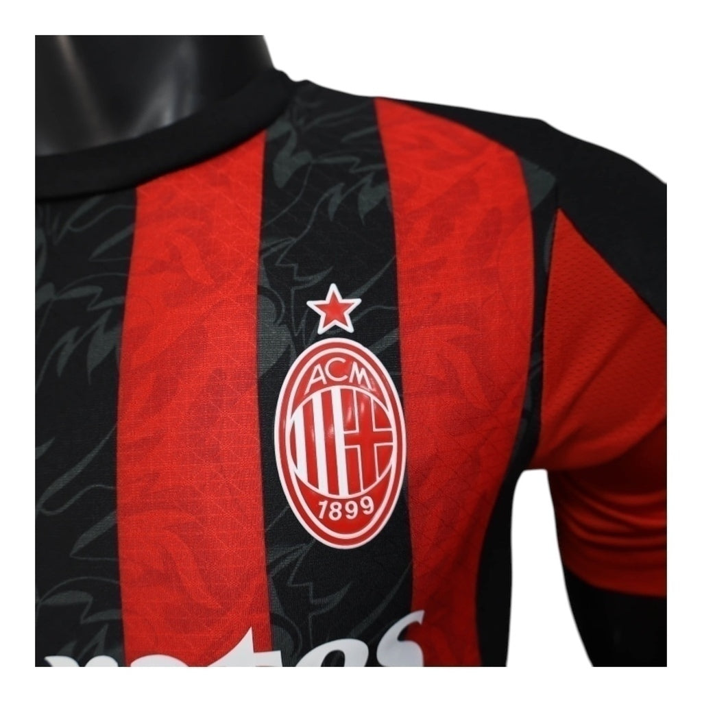 Camisa Inspirada AC Milan Titular 25/26 - Jogador Central das Camisas