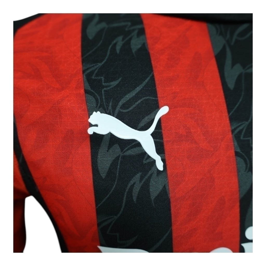 Camisa Inspirada AC Milan Titular 25/26 - Jogador Central das Camisas