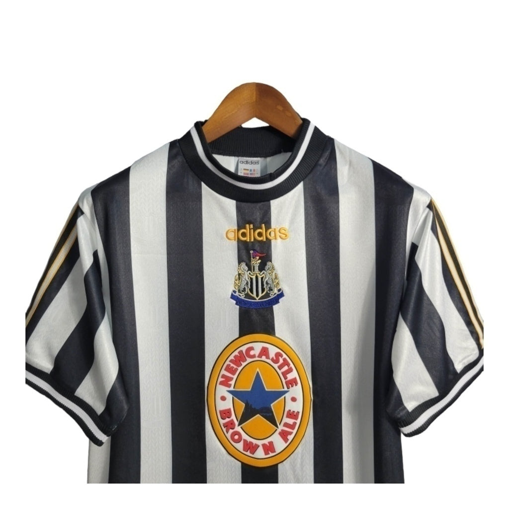 Camisa Newcastle United Titular 95/97 - Retrô - Central das Camisas