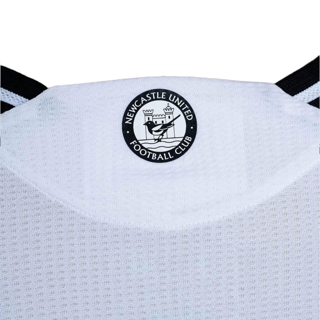 Camisa Newcastle Titular 24/25 - Torcedor - Central das Camisas