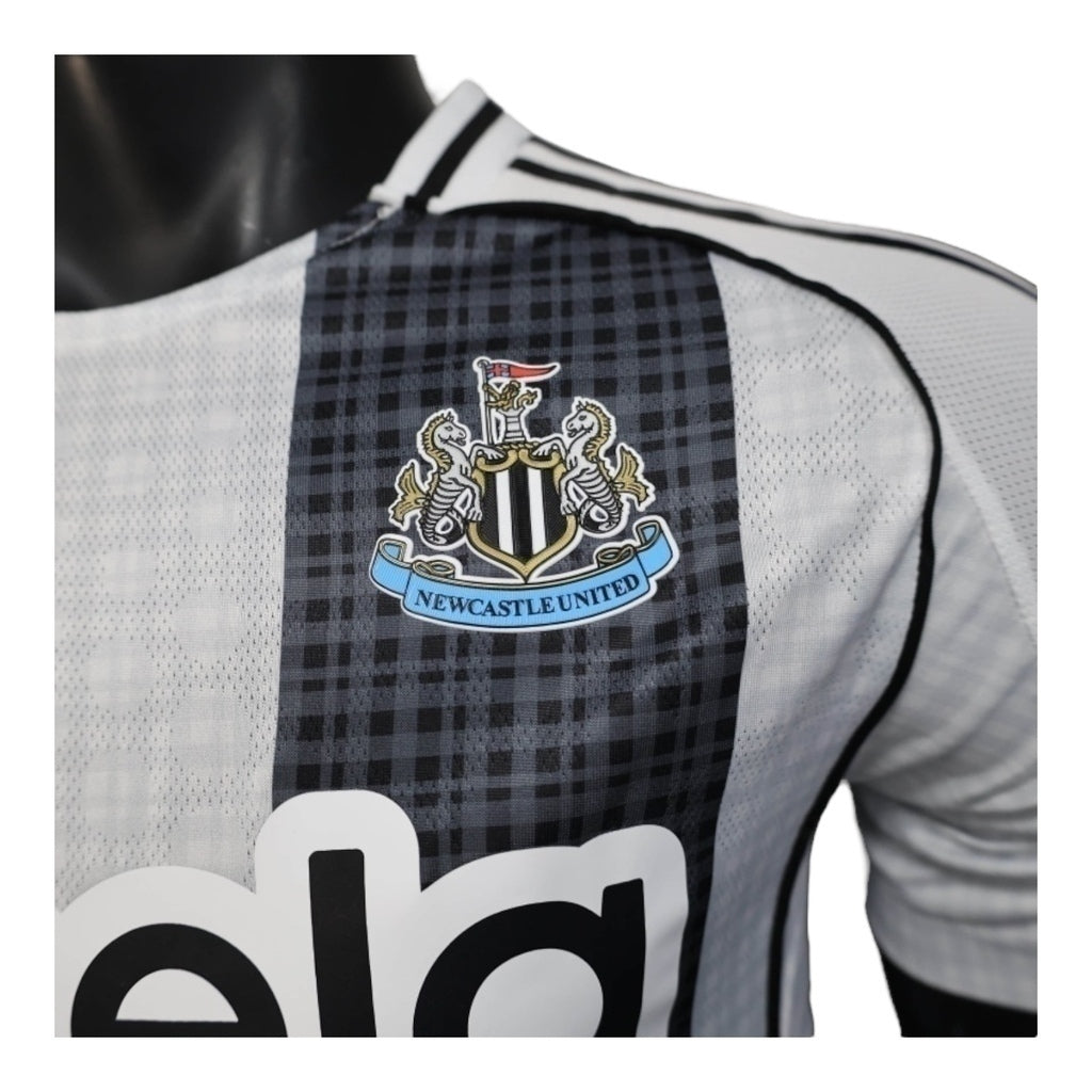 Camisa Newcastle Titular 25/26 - Jogador - Central das Camisas