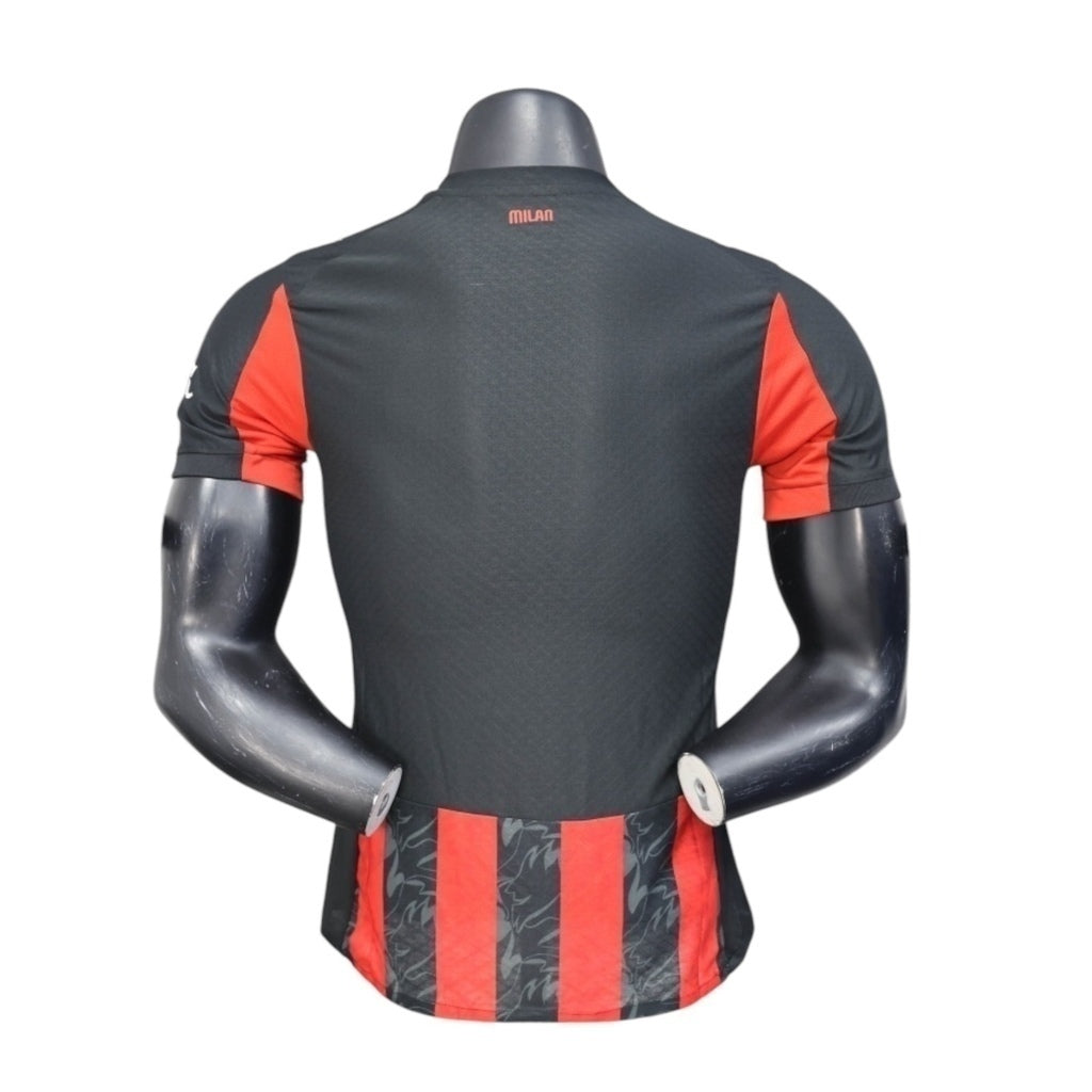 Camisa Inspirada AC Milan Titular 25/26 - Jogador Central das Camisas
