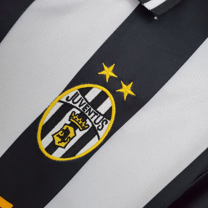 Camisa Juventus Titular 01/02 - Retrô - Central das Camisas