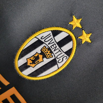 Camisa Juventus Visitante 01/02 - Retrô - Central das Camisas