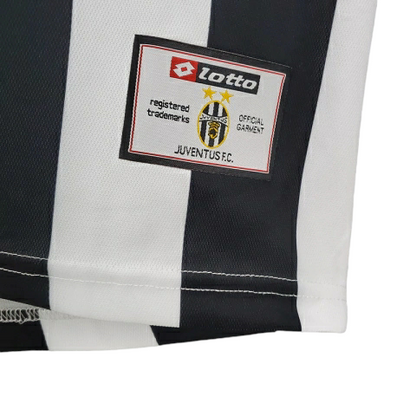 Camisa Juventus Titular 01/02 - Retrô - Central das Camisas