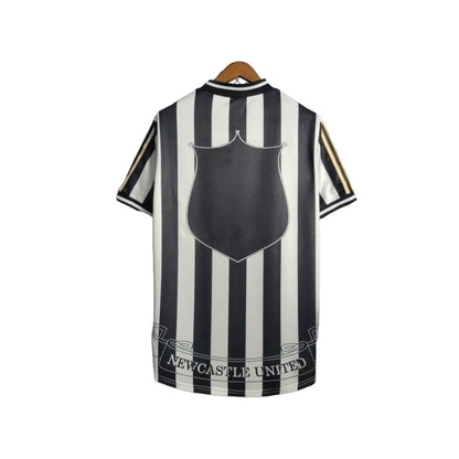 Camisa Newcastle United Titular 95/97 - Retrô - Central das Camisas