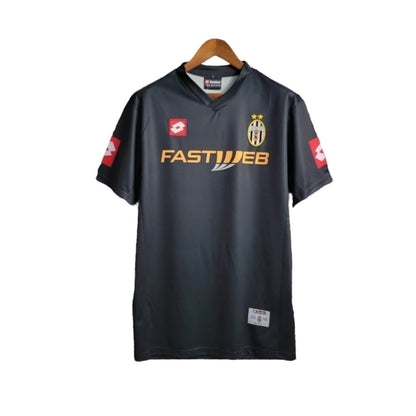 Camisa Juventus Visitante 01/02 - Retrô - Central das Camisas